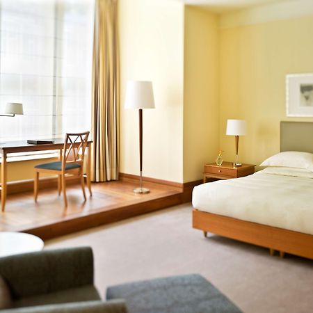 Conrad Hamburg Hotel Szoba fotó A room at the hotel