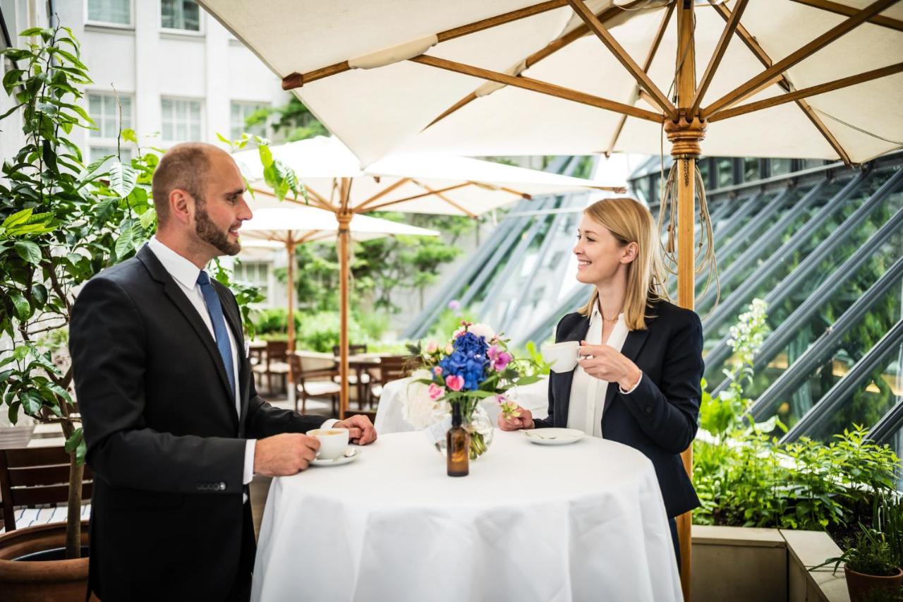 Conrad Hamburg Hotel Kültér fotó The Café