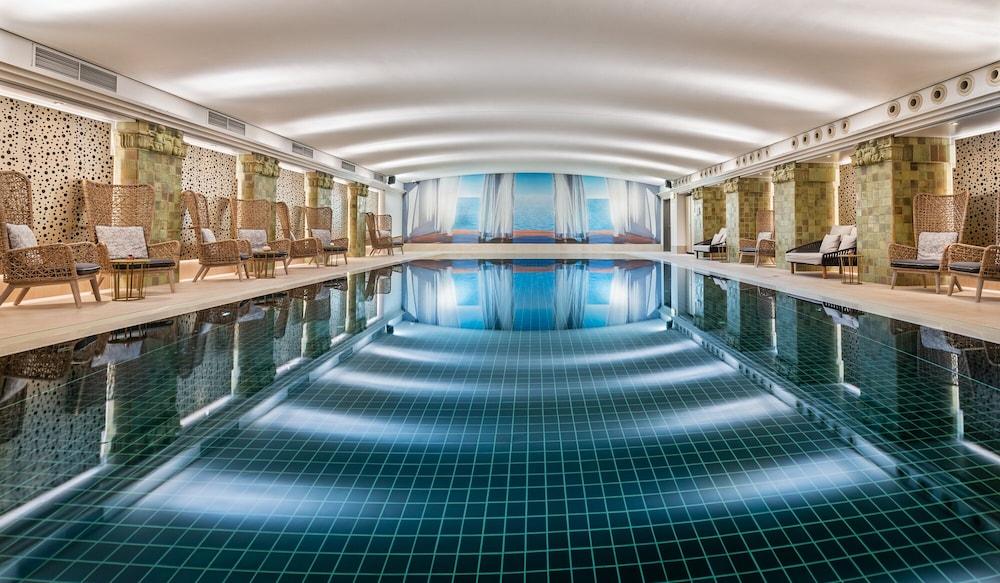 Conrad Hamburg Hotel Kültér fotó The Spa at The Landmark